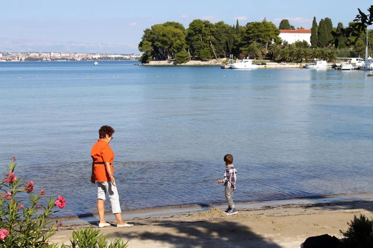 Apartments By The Sea Preko, Ugljan - 15669 0*, Preko Croatia
